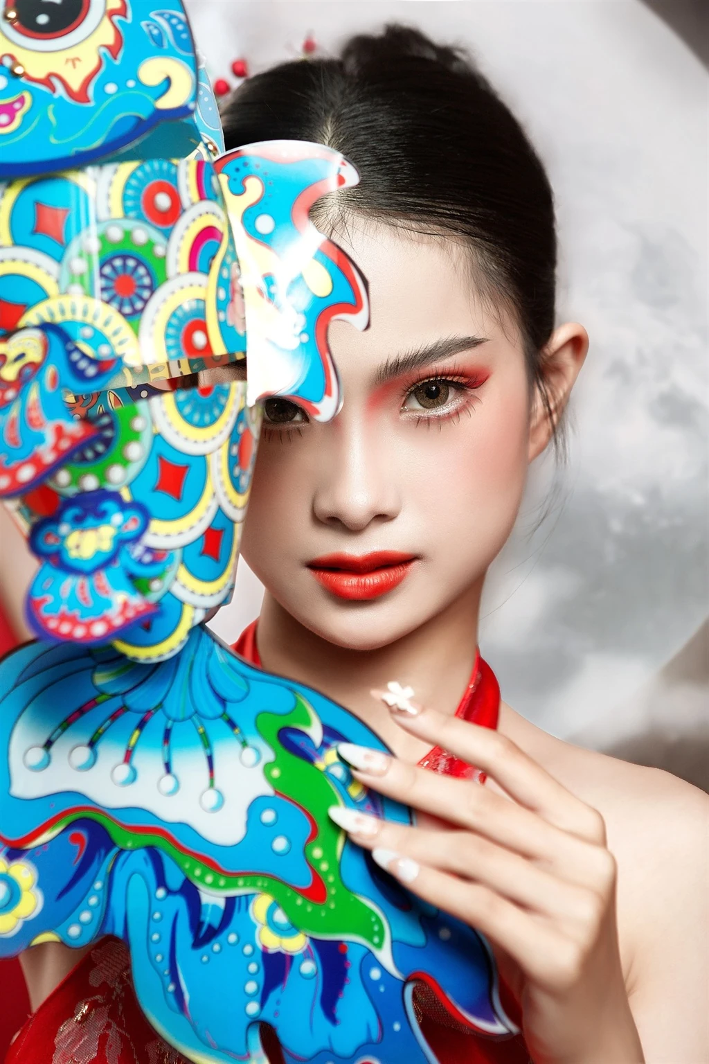Chinese makeup (C-beauty) — Cultural Immersion Experiences (scene photo)