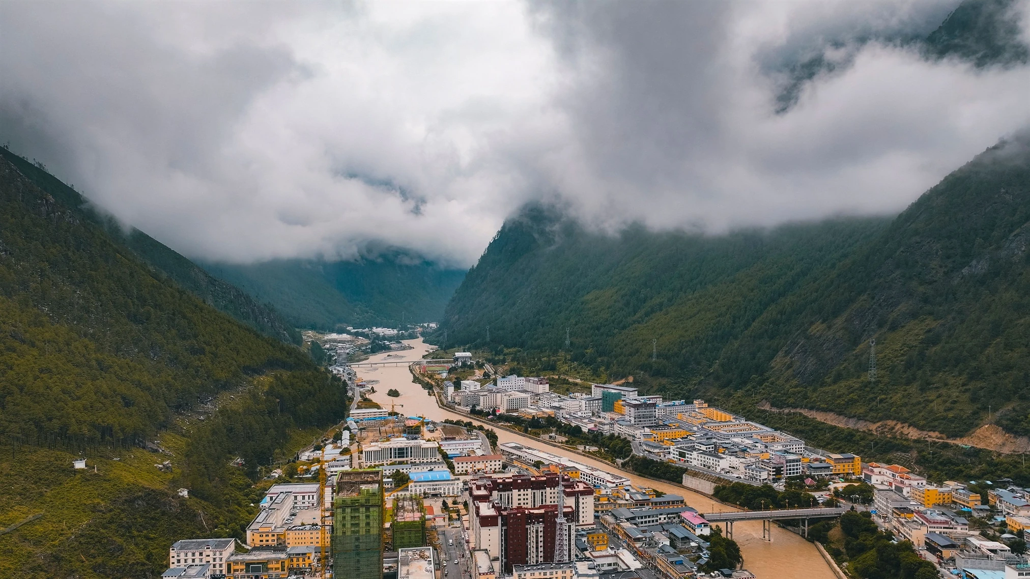 Nyingchi, Xizang — Underrated City & Natural Destinations (scene thumbnail)