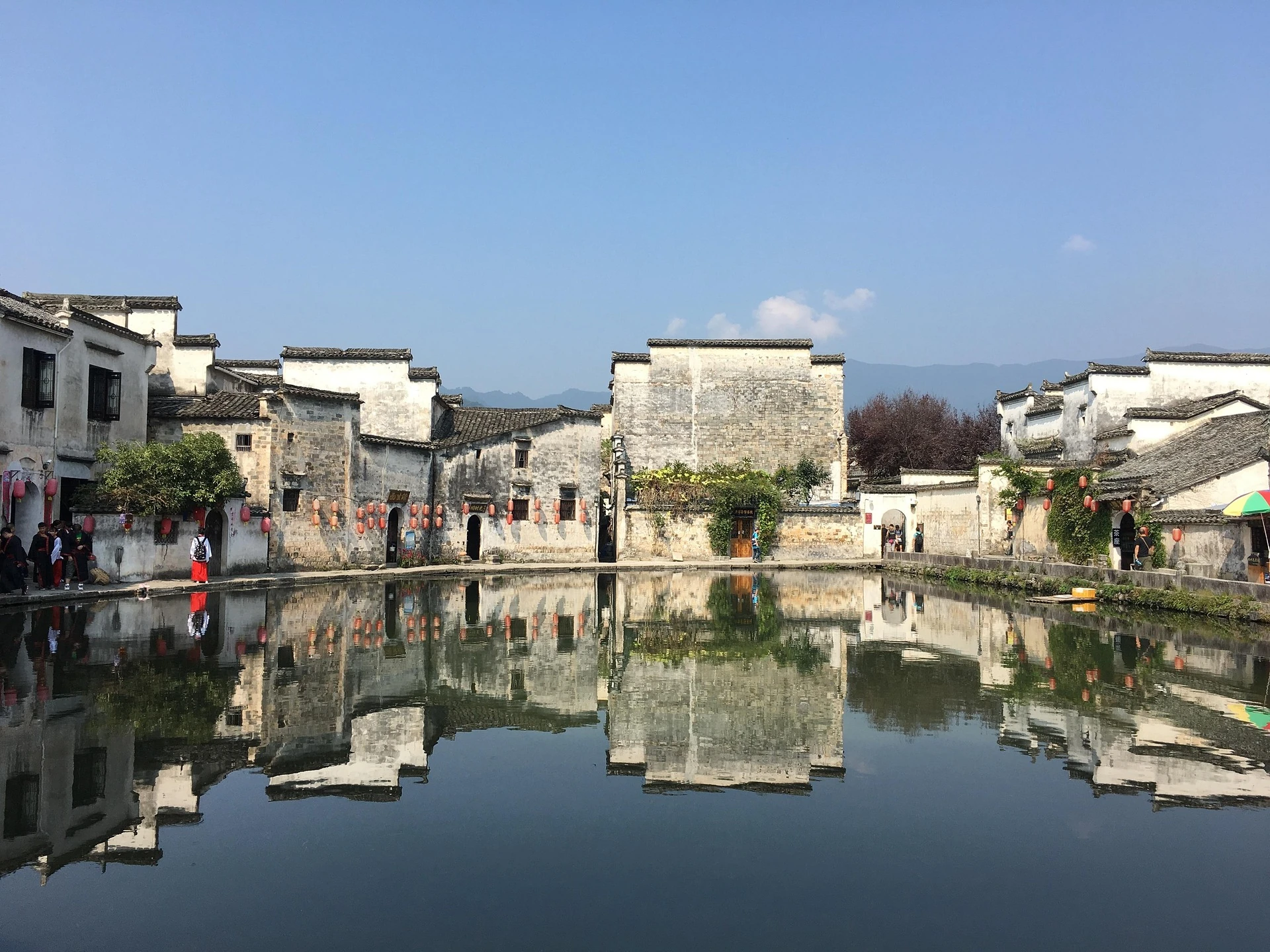 Hongcun Ancient Village, Anhui — Underrated City & Natural Destinations (scene photo 2)