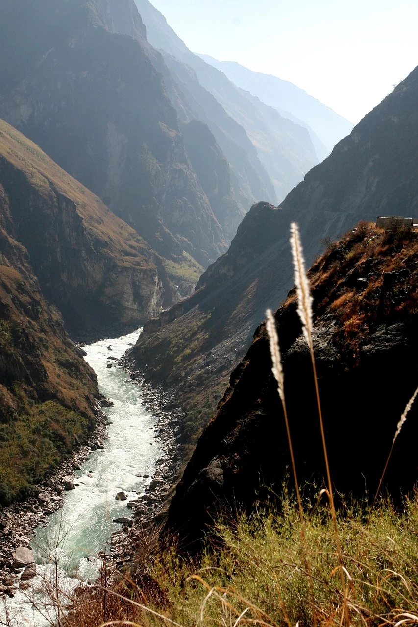 Tiger Leaping Gorge — Shangri-La, Yunnan Province Cultural (spot card)